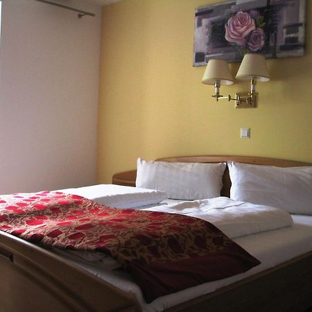 Wellnesshotel & Restaurant Hexenschopf レーッフィンゲン エクステリア 写真