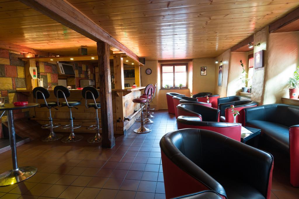 Wellnesshotel & Restaurant Hexenschopf レーッフィンゲン エクステリア 写真