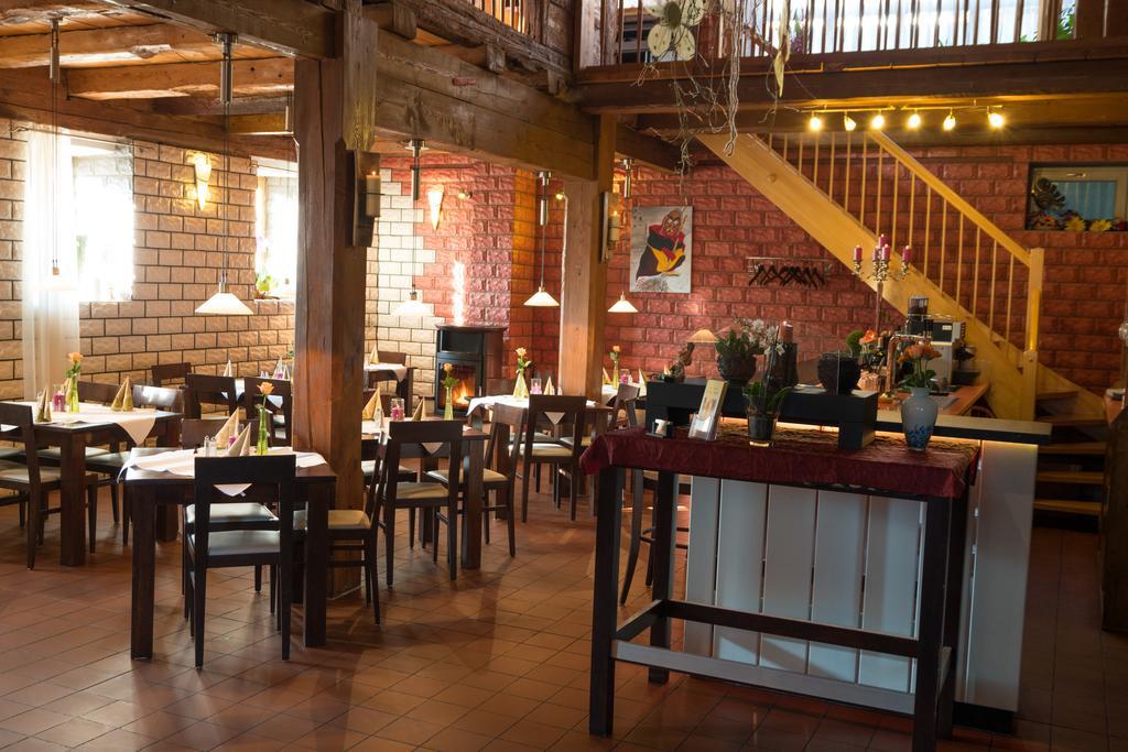 Wellnesshotel & Restaurant Hexenschopf レーッフィンゲン エクステリア 写真
