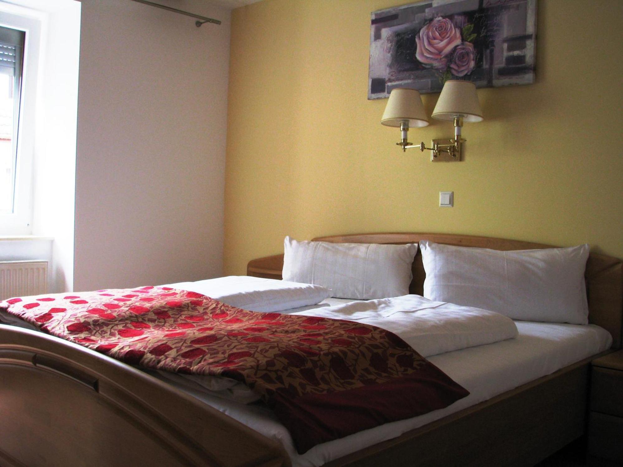 Wellnesshotel & Restaurant Hexenschopf レーッフィンゲン エクステリア 写真
