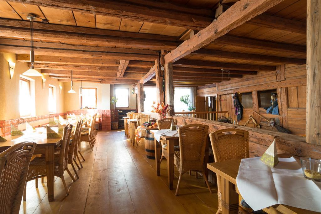 Wellnesshotel & Restaurant Hexenschopf レーッフィンゲン エクステリア 写真