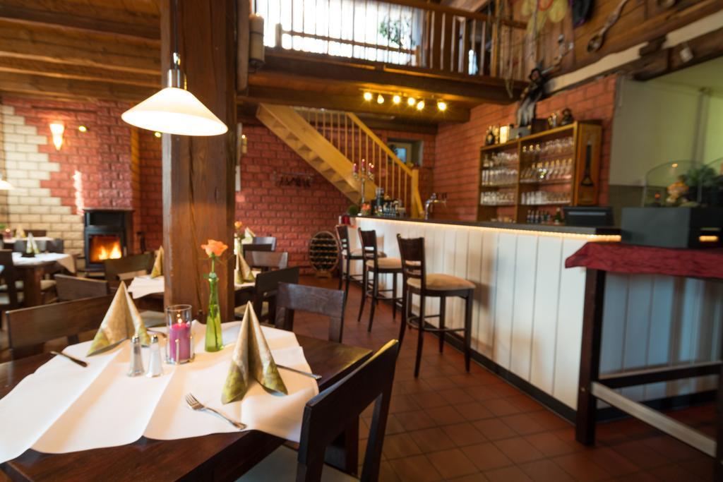 Wellnesshotel & Restaurant Hexenschopf レーッフィンゲン エクステリア 写真