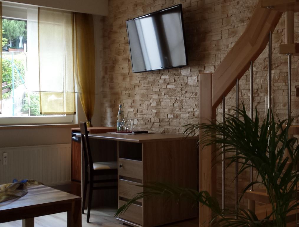Wellnesshotel & Restaurant Hexenschopf レーッフィンゲン 部屋 写真